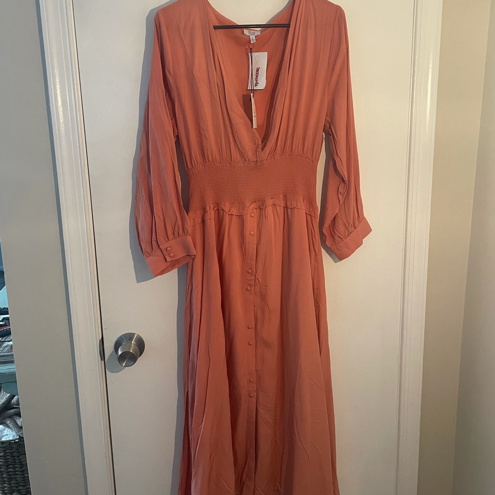 NWT TJ Maxx blush midi dress
